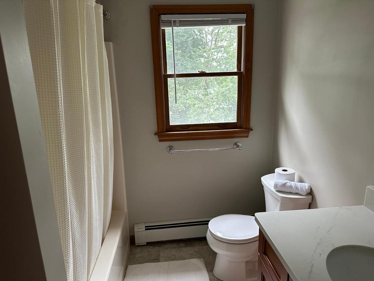 Room In Single Family House - Suburban Neighborhood In Βοστώνη Εξωτερικό φωτογραφία