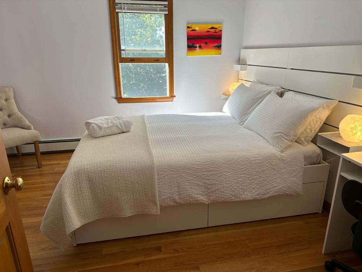 Room In Single Family House - Suburban Neighborhood In Βοστώνη Δωμάτιο φωτογραφία